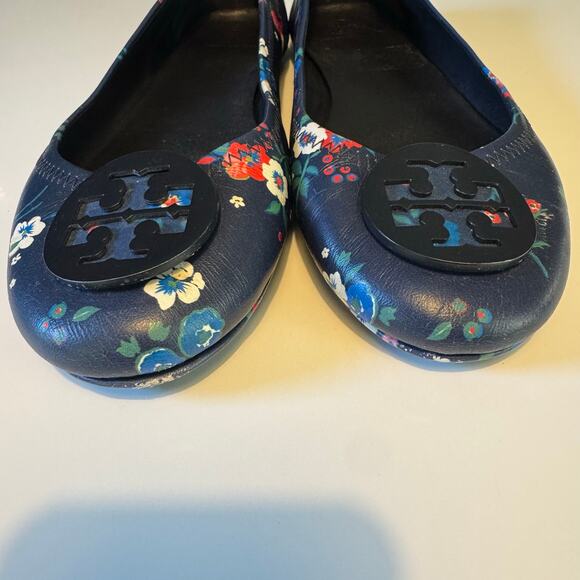 Tory Burch | 10 | women's floral Minnie travel ballet flats - Picture 2 of 10